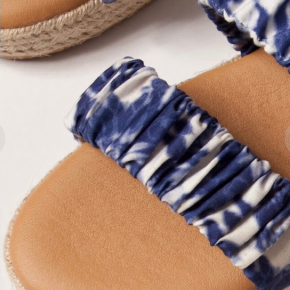 Indigo Tie-Dye Ruched Slide Sandals | Comfy & Stylish Boutique Flat - Picture 6 of 6